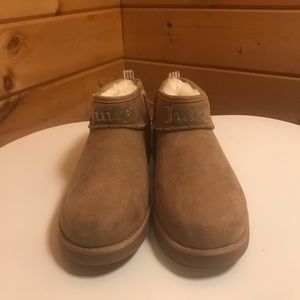 Juicy couture suede boots for women size 7